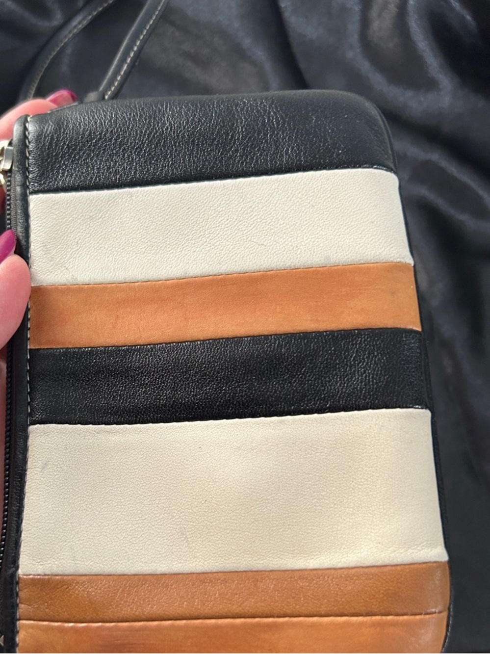 Coach Ergo Vintage Leather Wristlet Clutch in Black, White & Tan in EUC - Picture 9 of 12